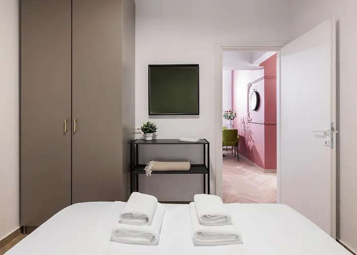 Apartman F & B Collection - 3 Bedroom Flat *
