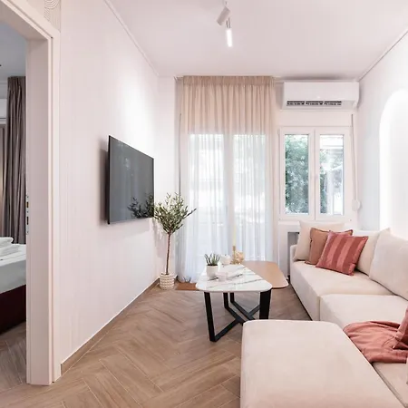 F & B Collection - 3 Bedroom Flat * Thessaloniki