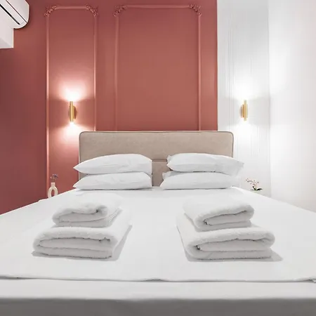 F & B Collection - 3 Bedroom Flat